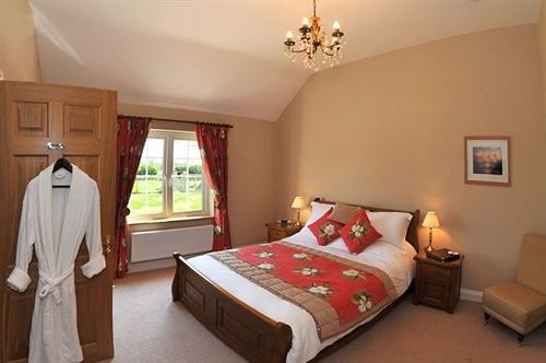 The Paddock Bed & Breakfast Хавърфордуест Екстериор снимка